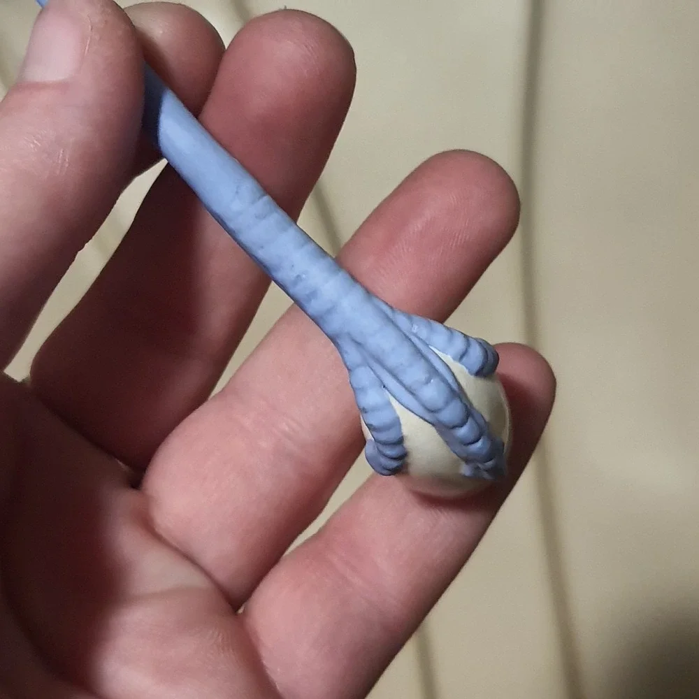Vintage Antique Clay Smoke Pipe White With Blue Claw Foot Bird Talon Cup Unused
